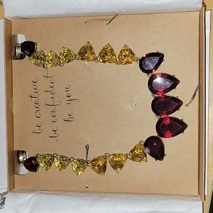 NWT Chloe + Isabel statement necklace